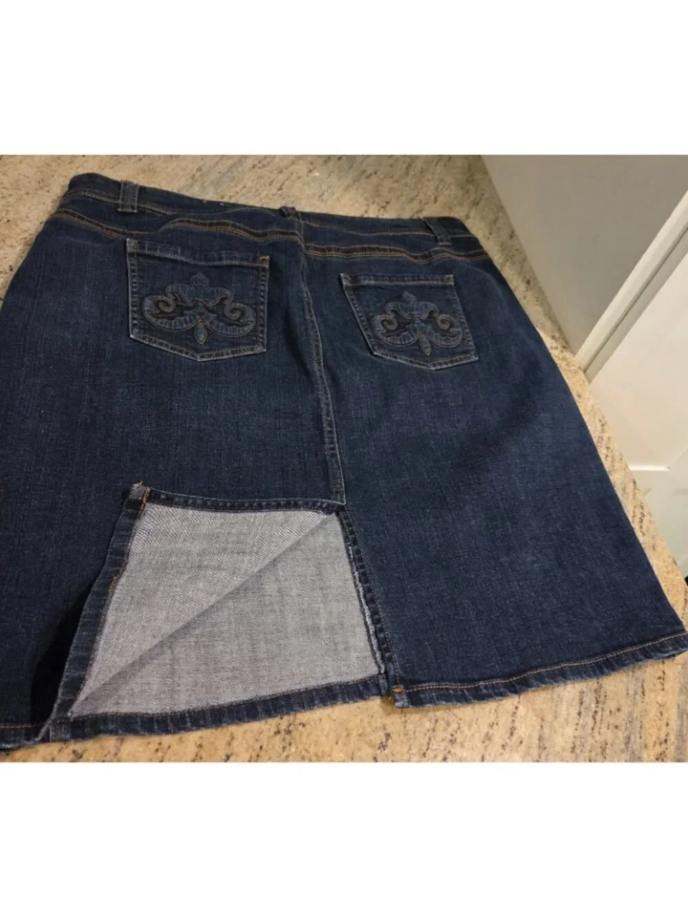 Venezia Lane Bryant Size 16 Stretch Denim Midi Skirt Medallion Pocket Side Panel
